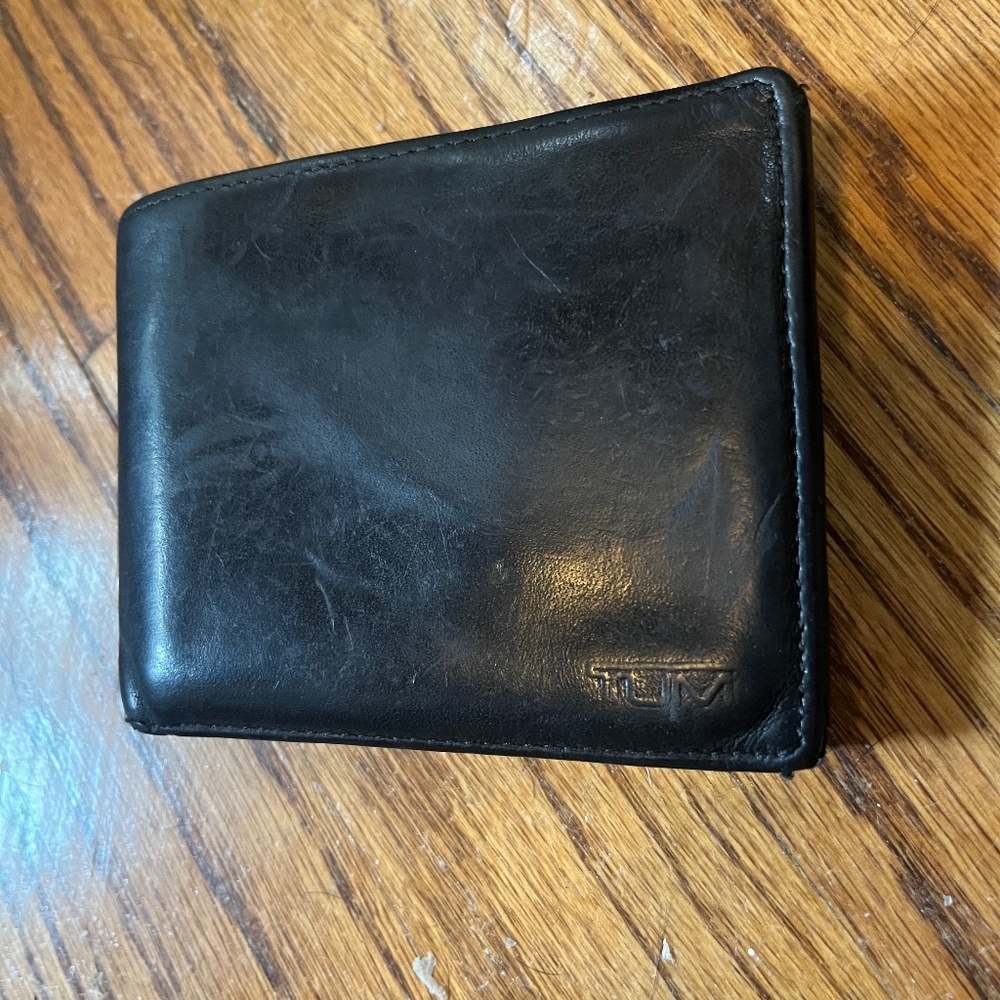 Tumi Men's Wallet Black